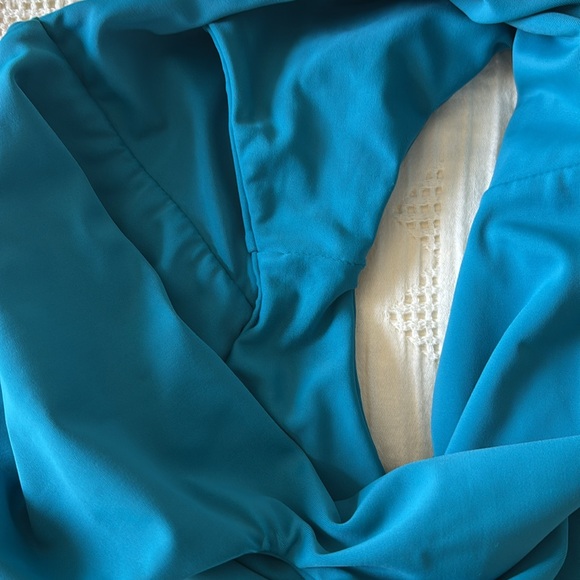 Mikoh one piece - Picture 4 of 4